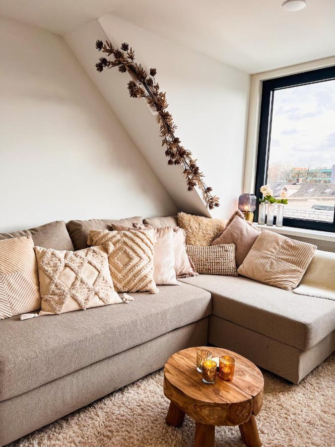Catharine Apartment